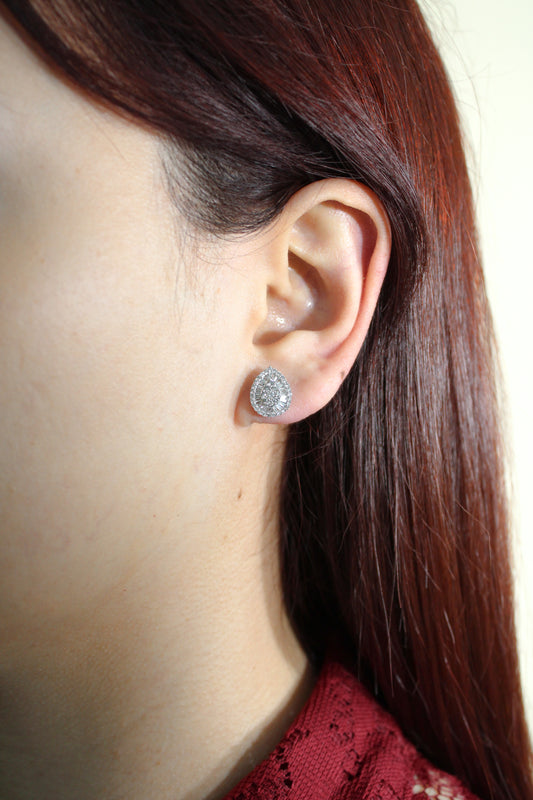 Arete de diamante en pera