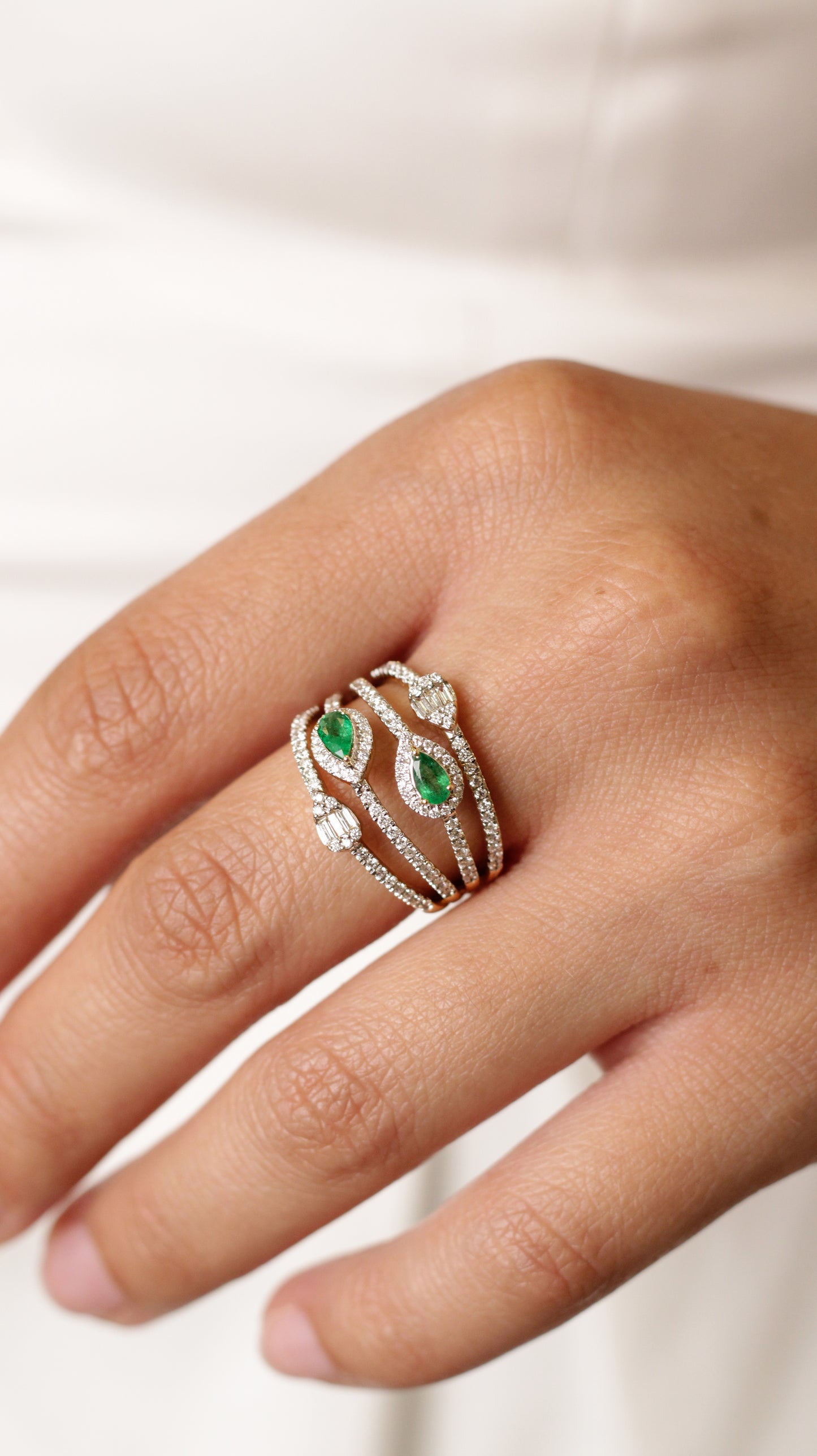 Anillo Alandra