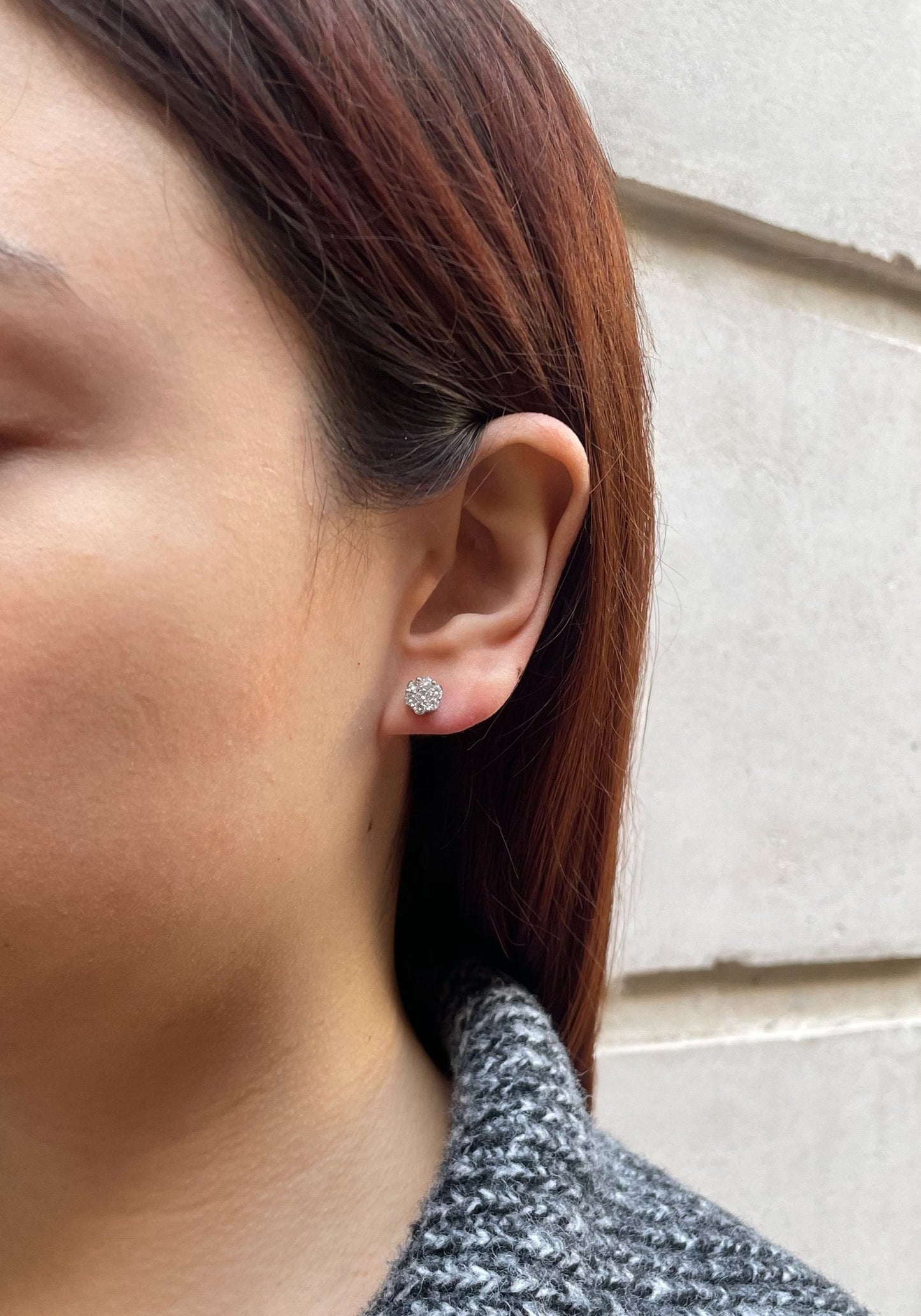 Aretes de flor de diamante