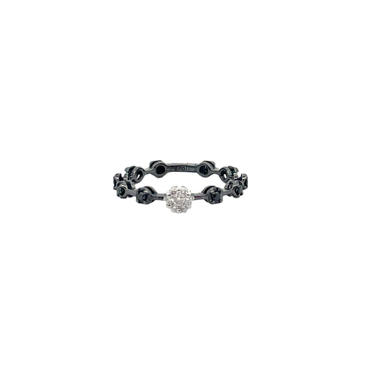 Anillo de diamantes negros