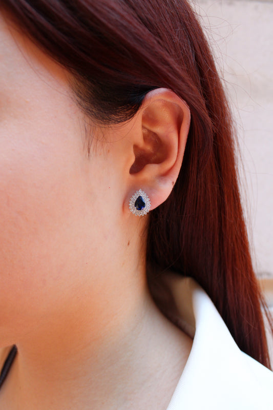 Aretes de gota con zafiro