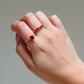 Anillo con rubí