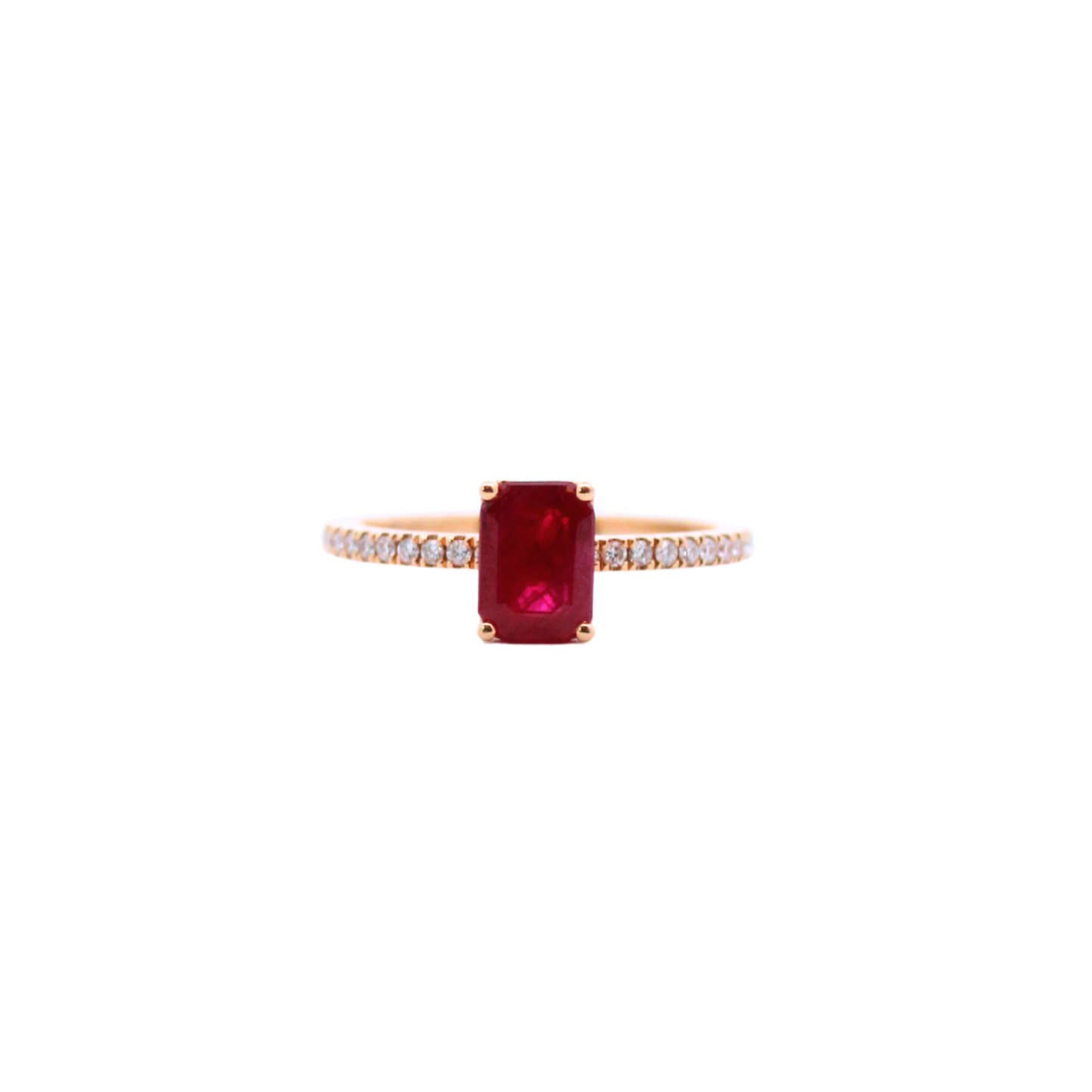 Anillo con rubí