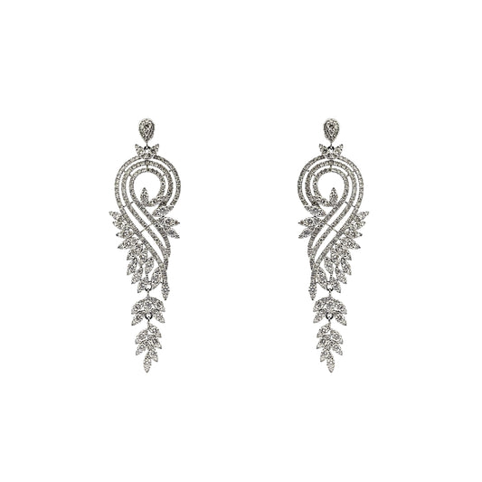 Aretes colgantes con diamantes