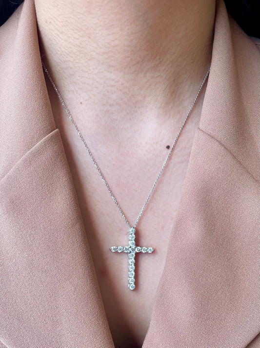 Cruz XL de diamantes