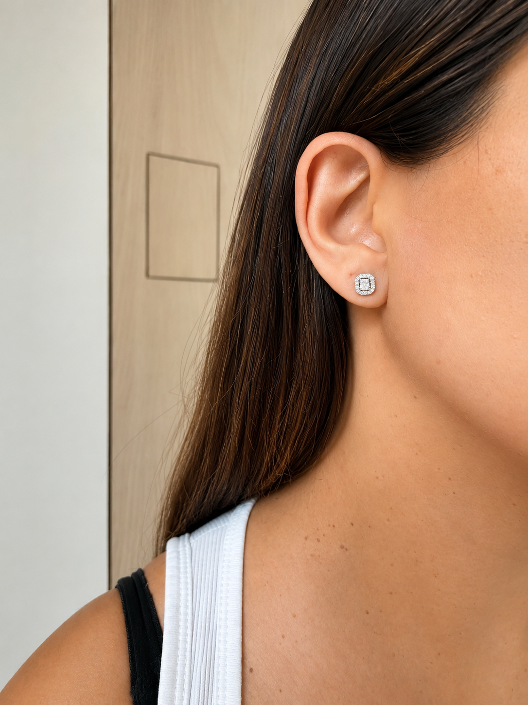 ARETES NEA