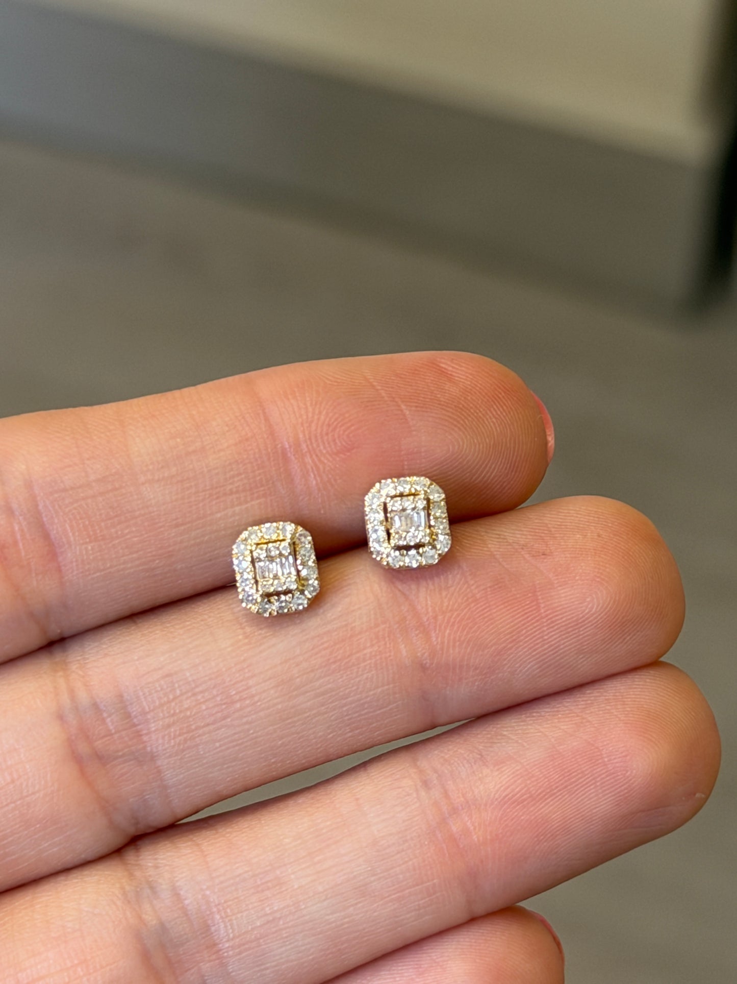 Aretes mina