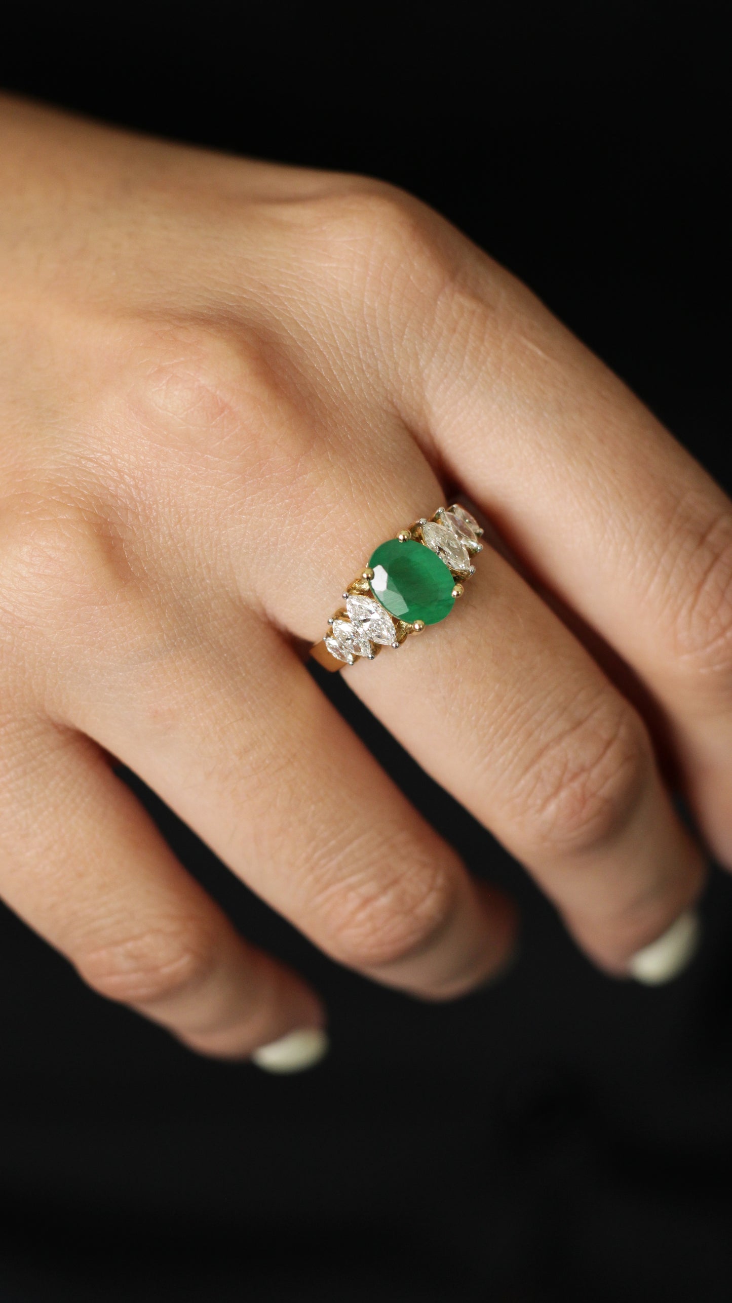 Anillo Naida