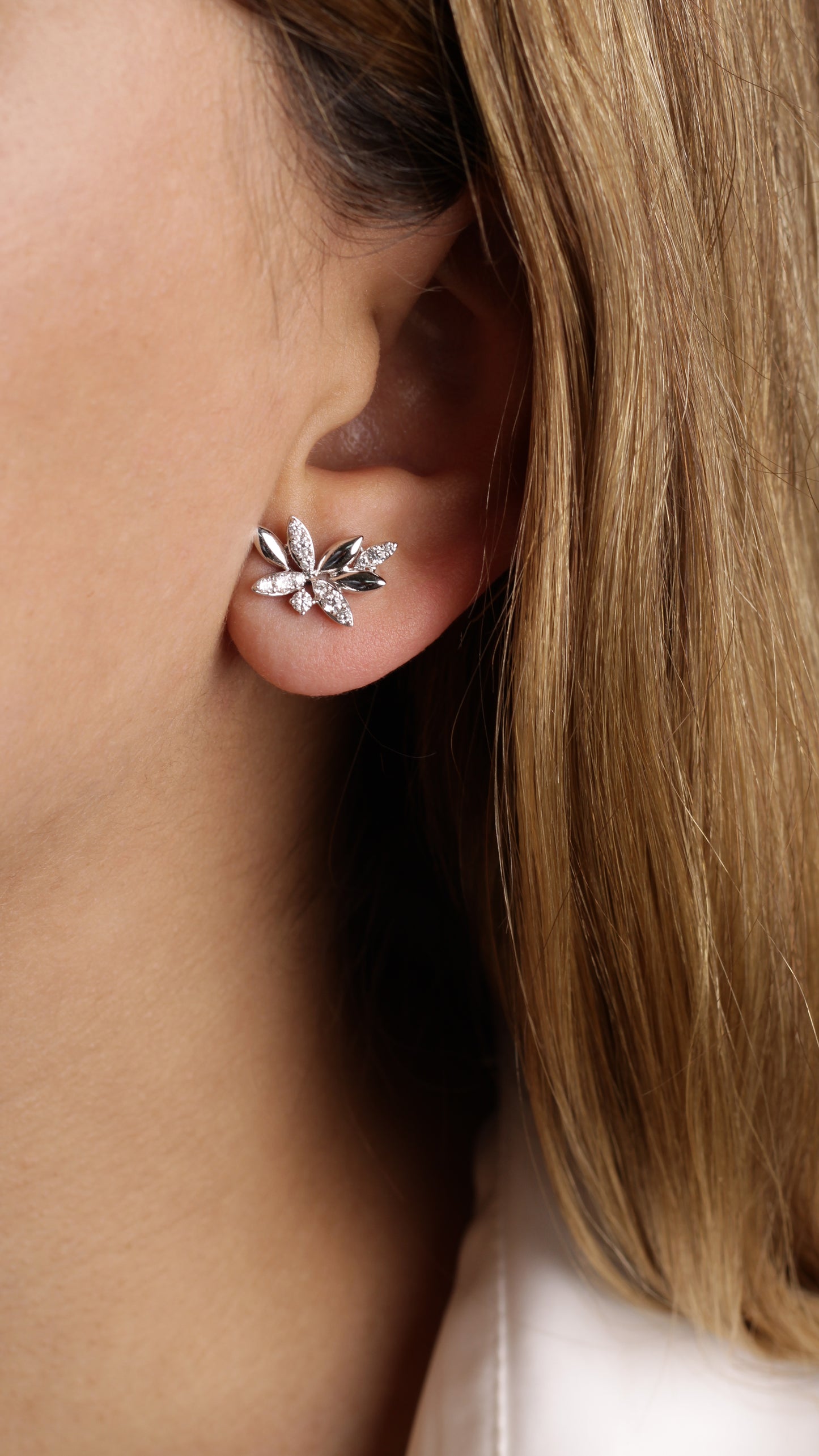 Aretes Alba Flora