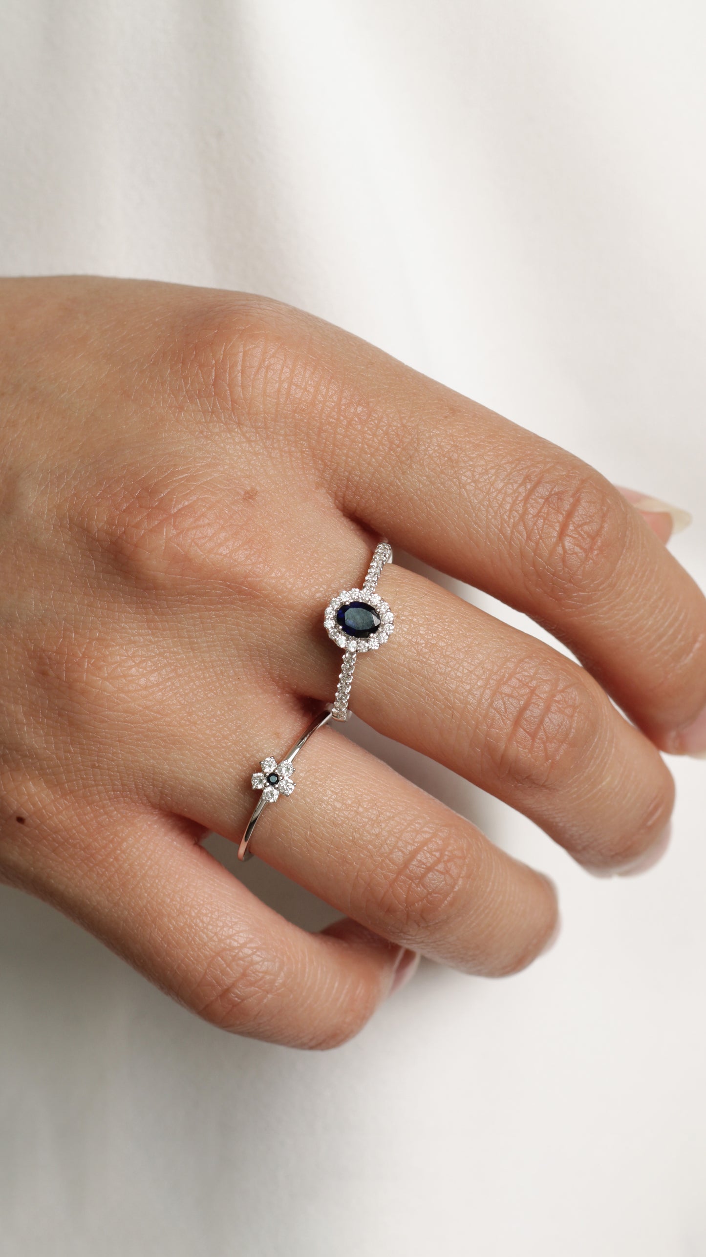 Anillo Theodora