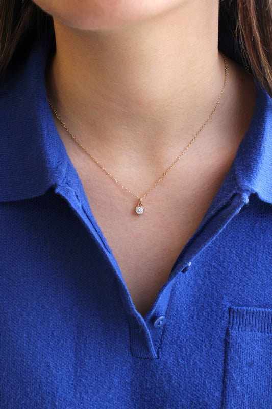 Collar con diamante biselado