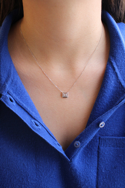 Collar con cuadro de diamantes