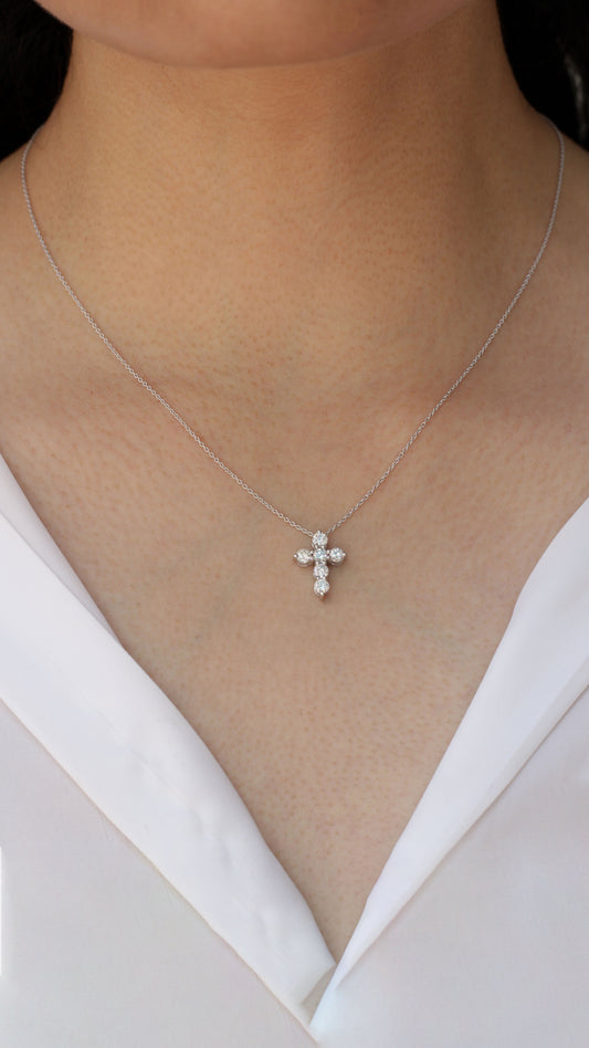 Collar Cruz Oro blanco