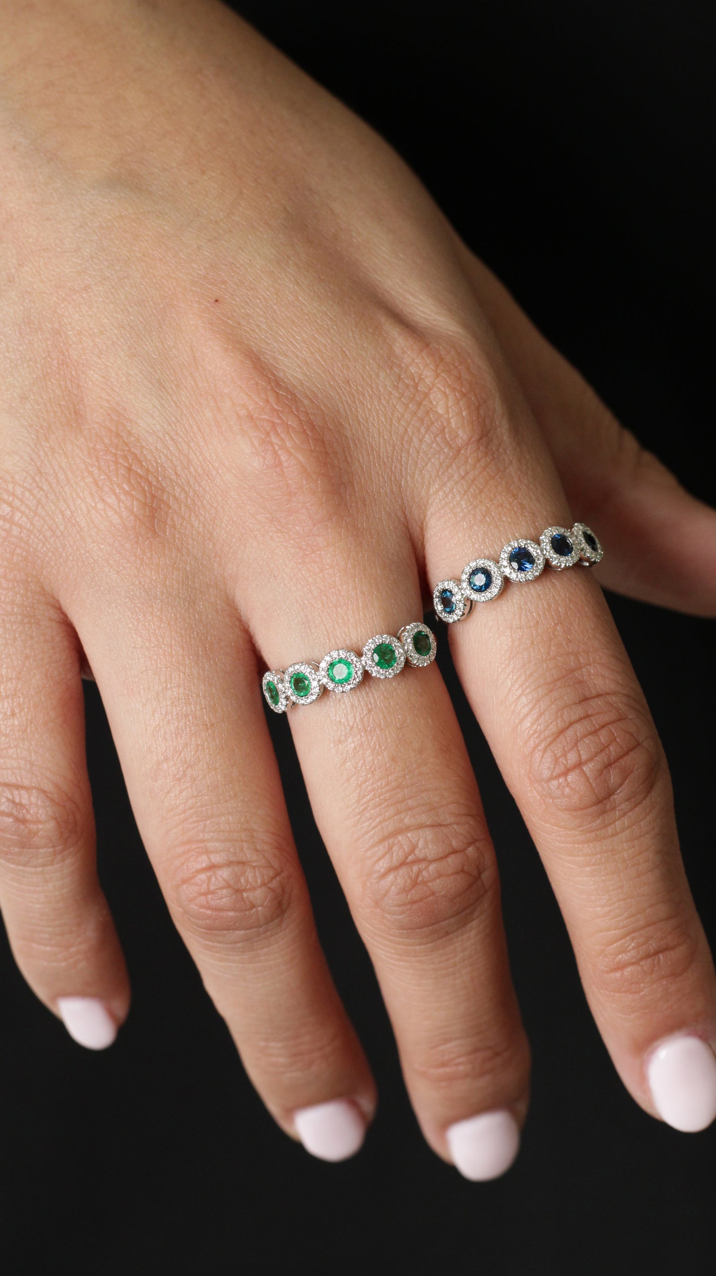 Anillo Thessalie Esmeralda