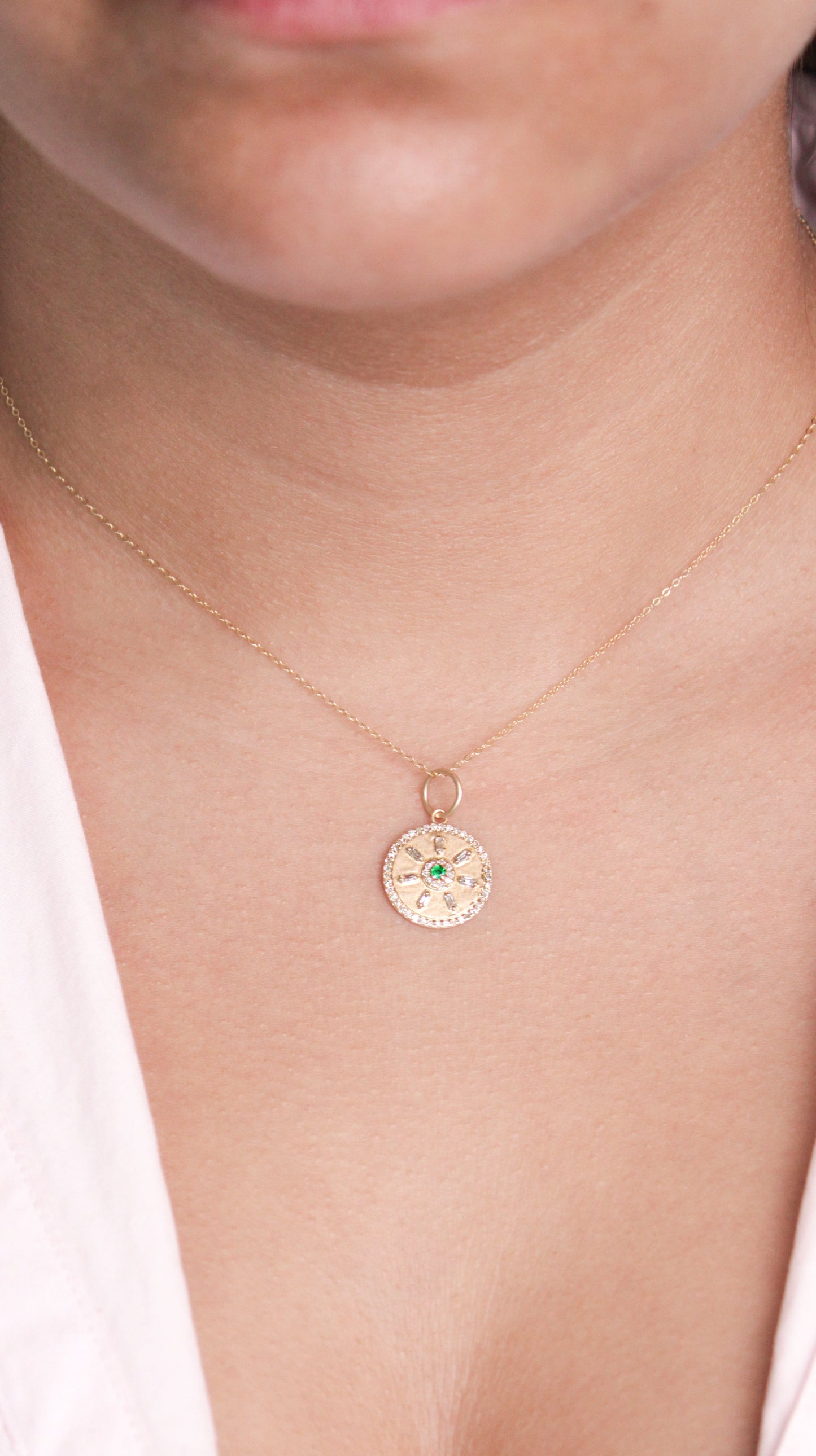 Dije Sun of Emerald